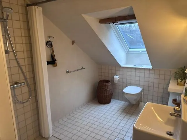 Lysbjerggard Bed & Break *